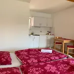 Bright Side Апартаменти